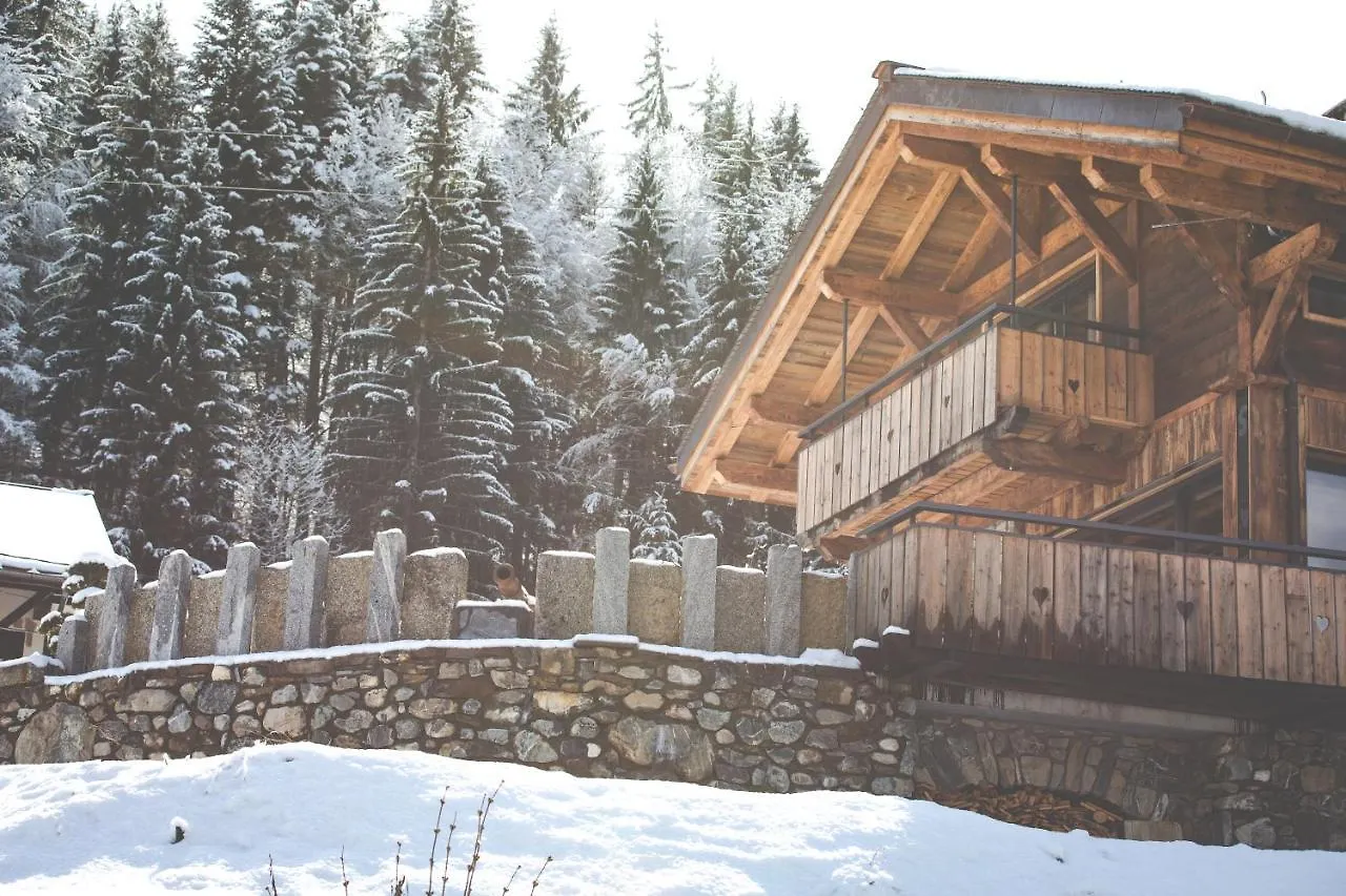 Les Mazots Des Fees Bed & Breakfast Morzine 3*,  France