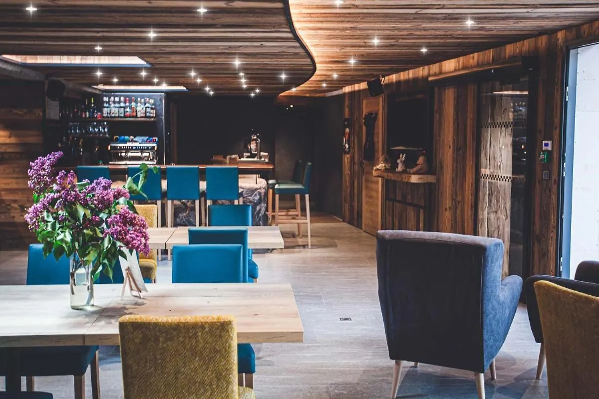 Les Mazots Des Fees Bed & Breakfast Morzine